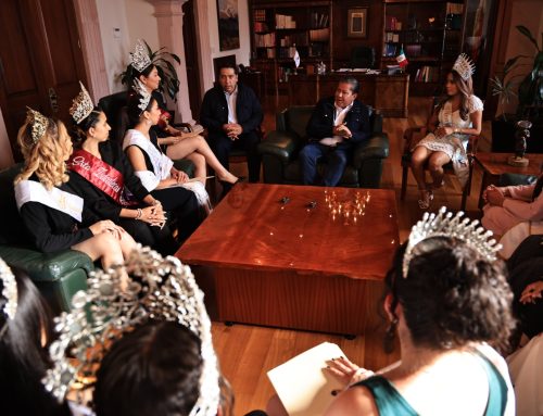 Convive Gobernador David Monreal Ávila con reinas de organizaciones y clubes de migrantes zacatecanos