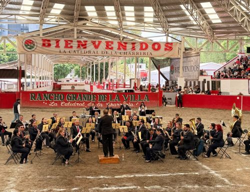 Gobierno estatal entrega reconocimiento Mérito Migrante al Centro Social y Cultural Zacatecano de la CDMX